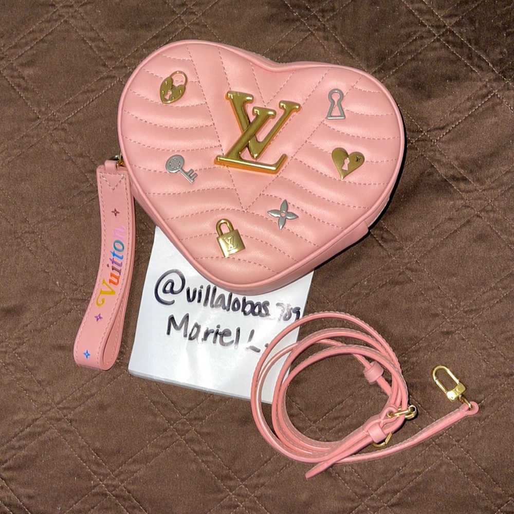 Louis Vuitton New Wave Limited Edition Love Lock Heart Pink Bag💕